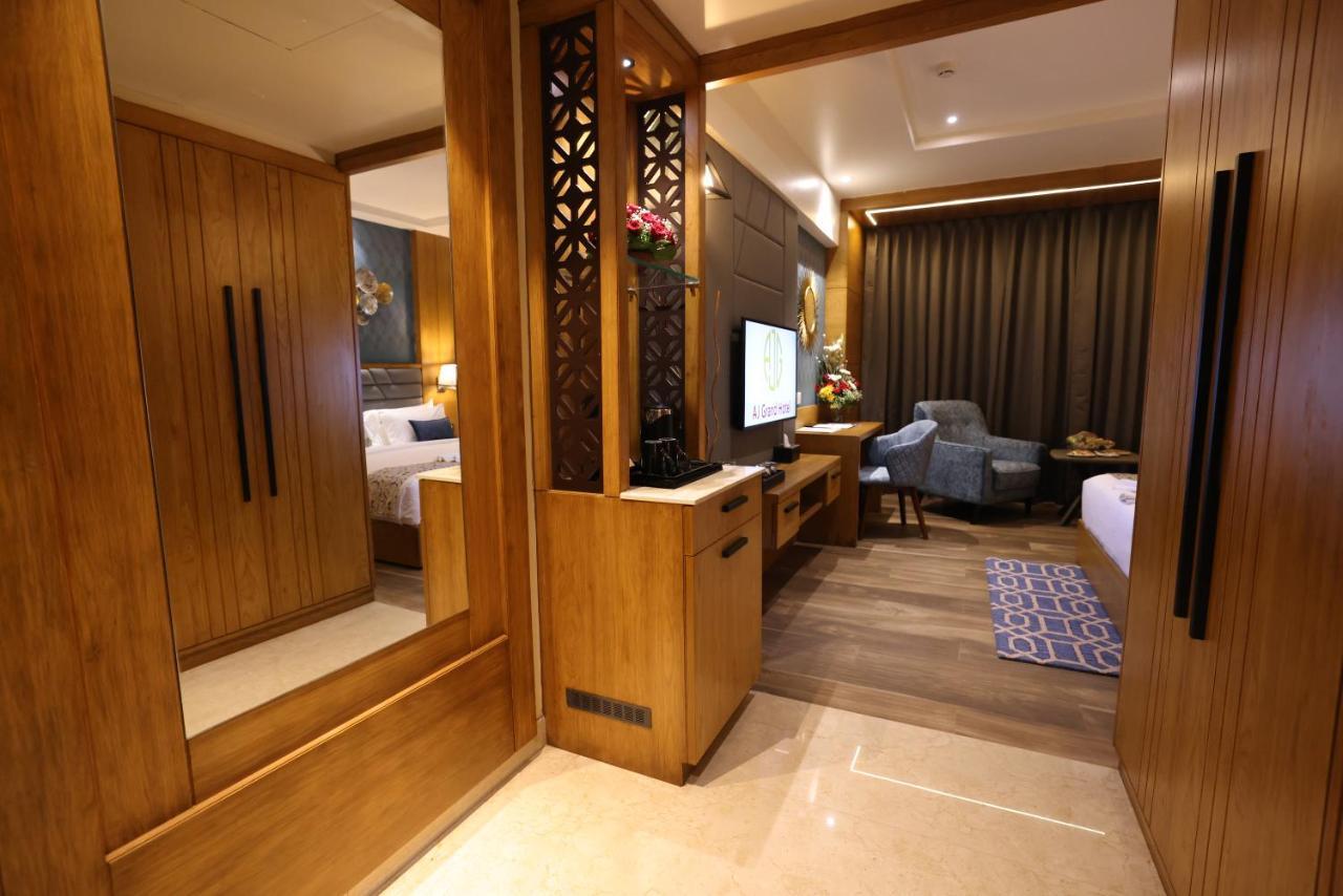 Aj Grand Hotel Mangalore Exterior foto