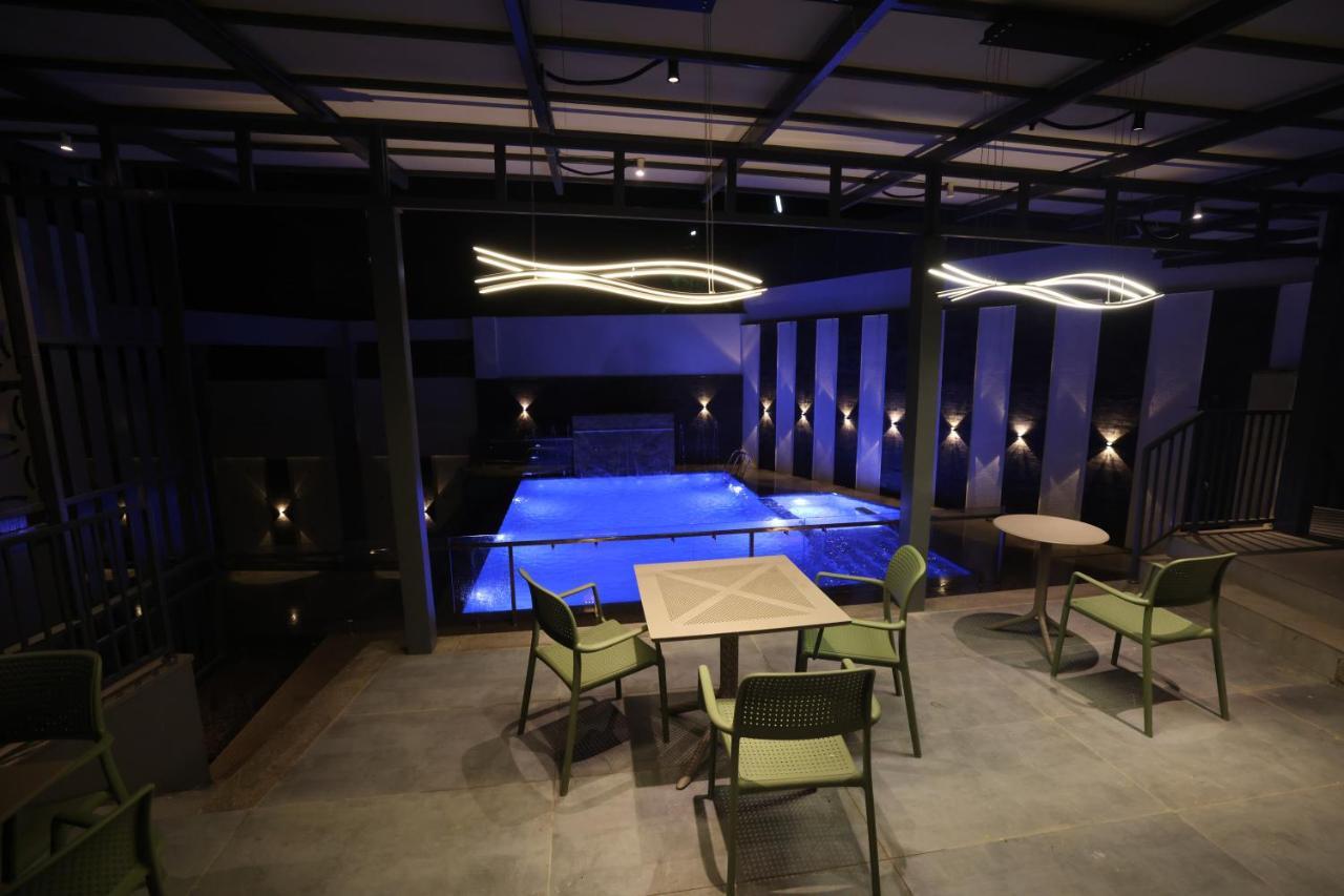 Aj Grand Hotel Mangalore Exterior foto